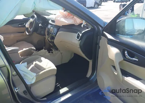 2016 Nissan Rogue Sv z USA, uszkodzony, nr VIN JN8AT2MT4GW024826